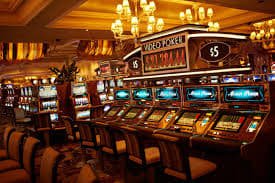 Live casino table win payout displayed on id888 slot mobile interface